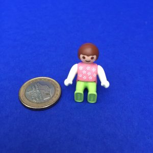 Playmobil babypopje met rose truitje